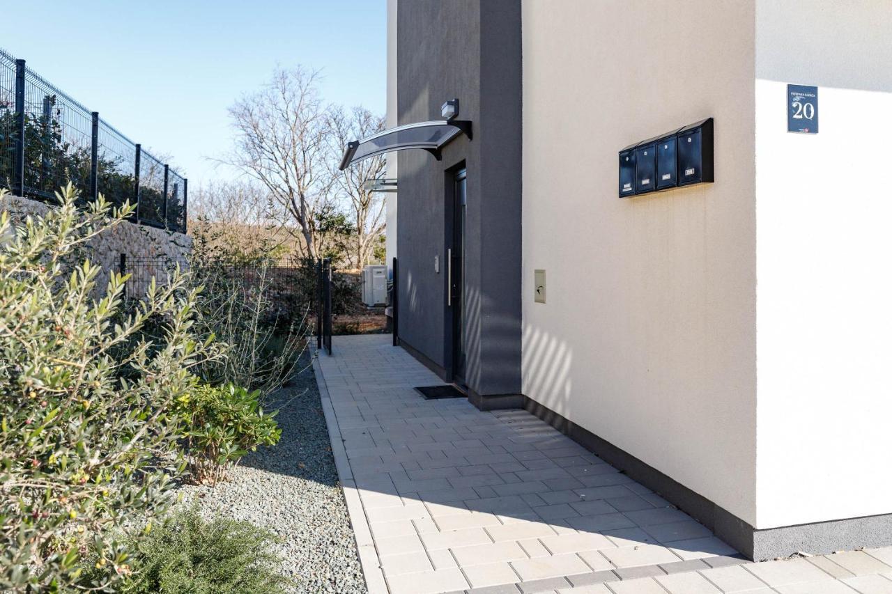 Apartment Klara Krk Town Exterior foto